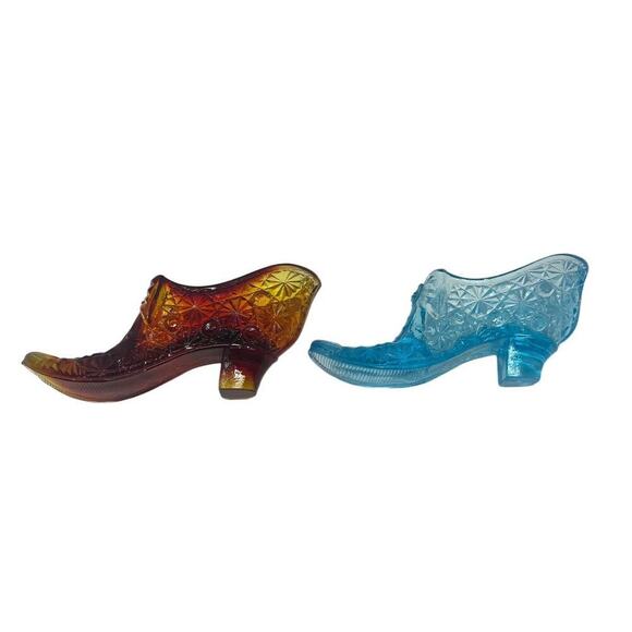 Vintage Lot of 2 Boyd Art Glass Slippers Shoe Daisy and Button Aqua and Amber - Picture 2 of 6
